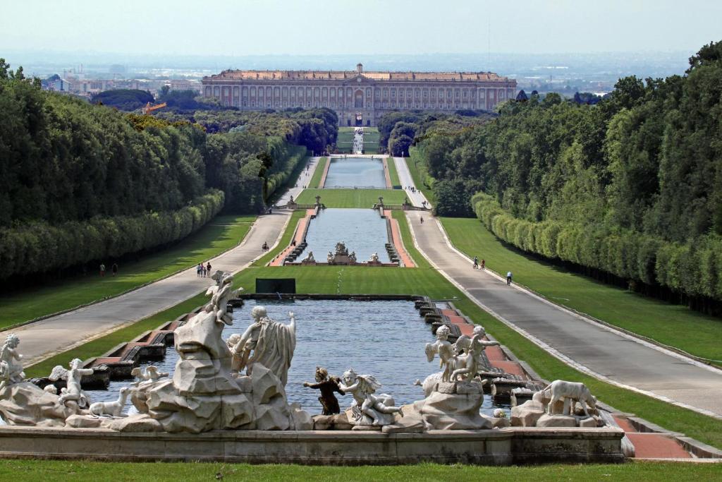 Hotel Caserta Antica Exterior foto